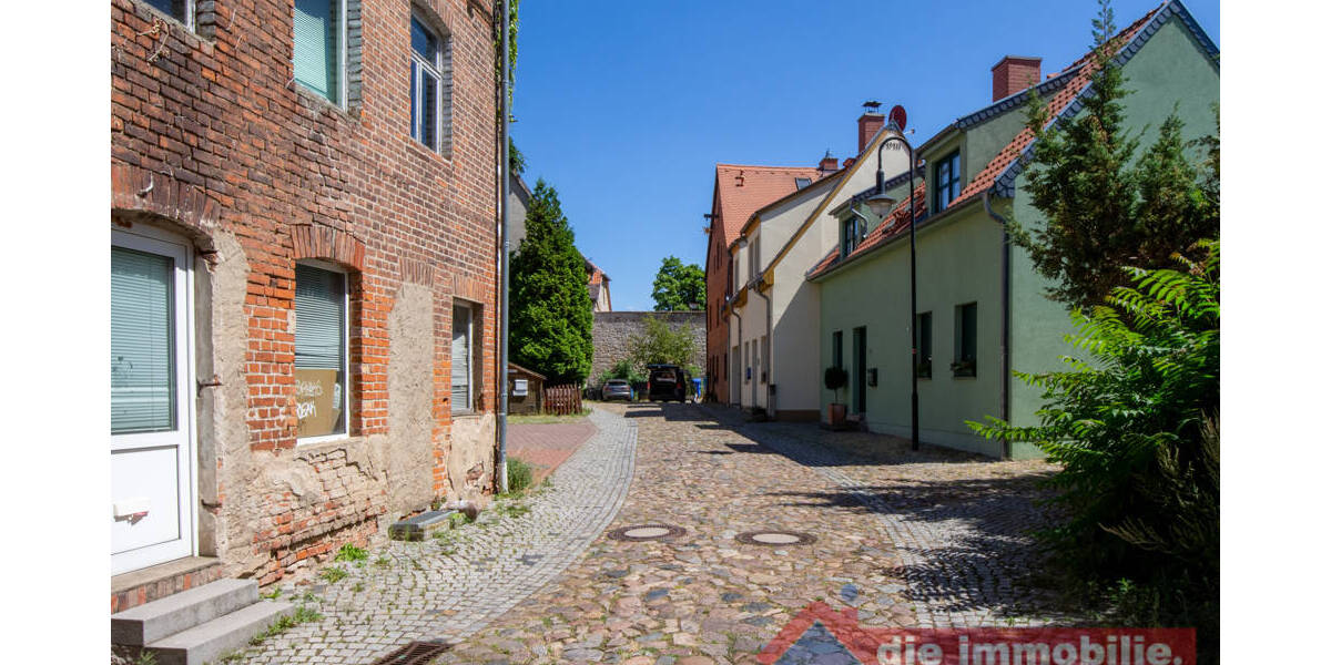 Mehrfamilienhaus, Wohnhaus Wolmirstedt - 1 Zimmer, 320 m&sup2;, 330.000&euro; | Angebot:25708718