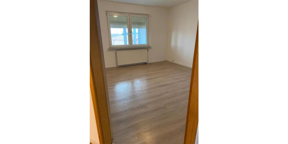 Dachgeschoßwohnung Calbe (Saale) - 3 Zimmer, 88 m&sup2;, 460&euro; | Angebot:26341168