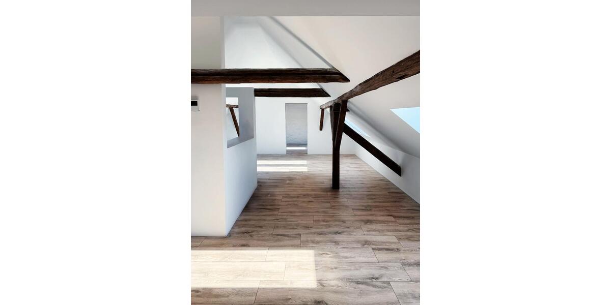 Dachgeschoßwohnung Haldensleben - 2.5 Zimmer, 87 m&sup2;, 870&euro; | Angebot:25129744