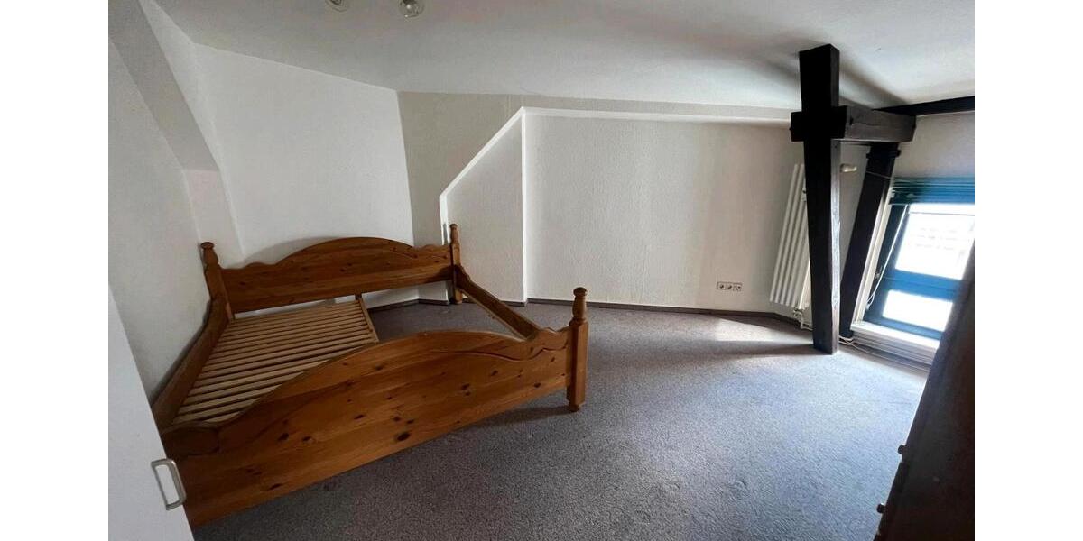 Dachgeschoßwohnung Magdeburg Leipziger Straße - 2 Zimmer, 39 m&sup2;, 350&euro; | Angebot:26050233