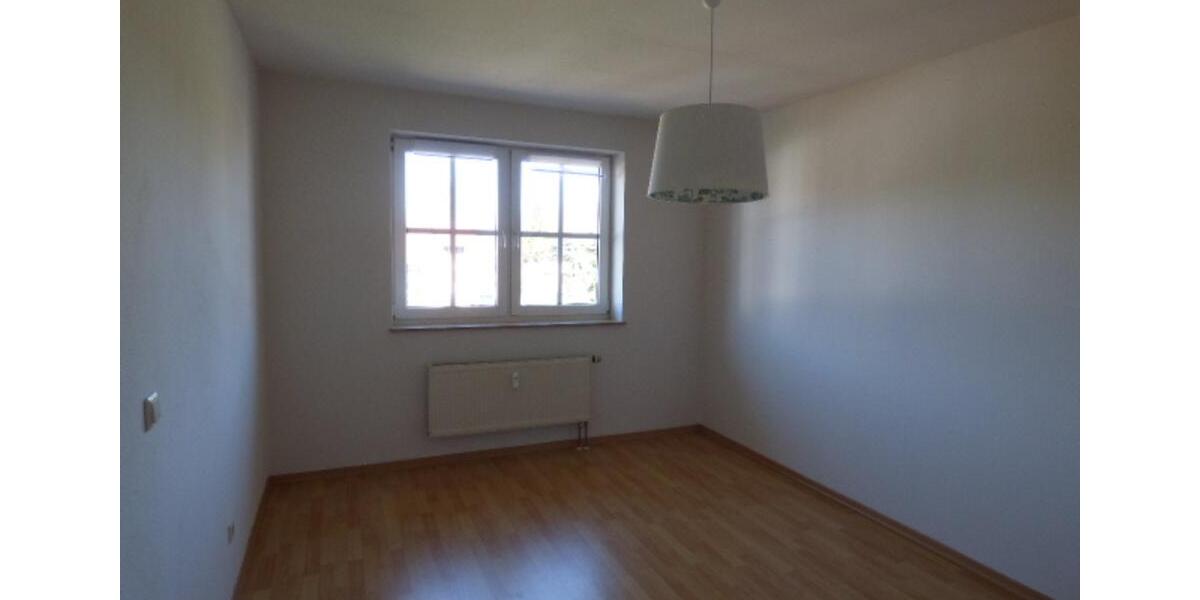 Etagenwohnung Biederitz - 3 Zimmer, 76 m&sup2;, 590&euro; | Angebot:24335430