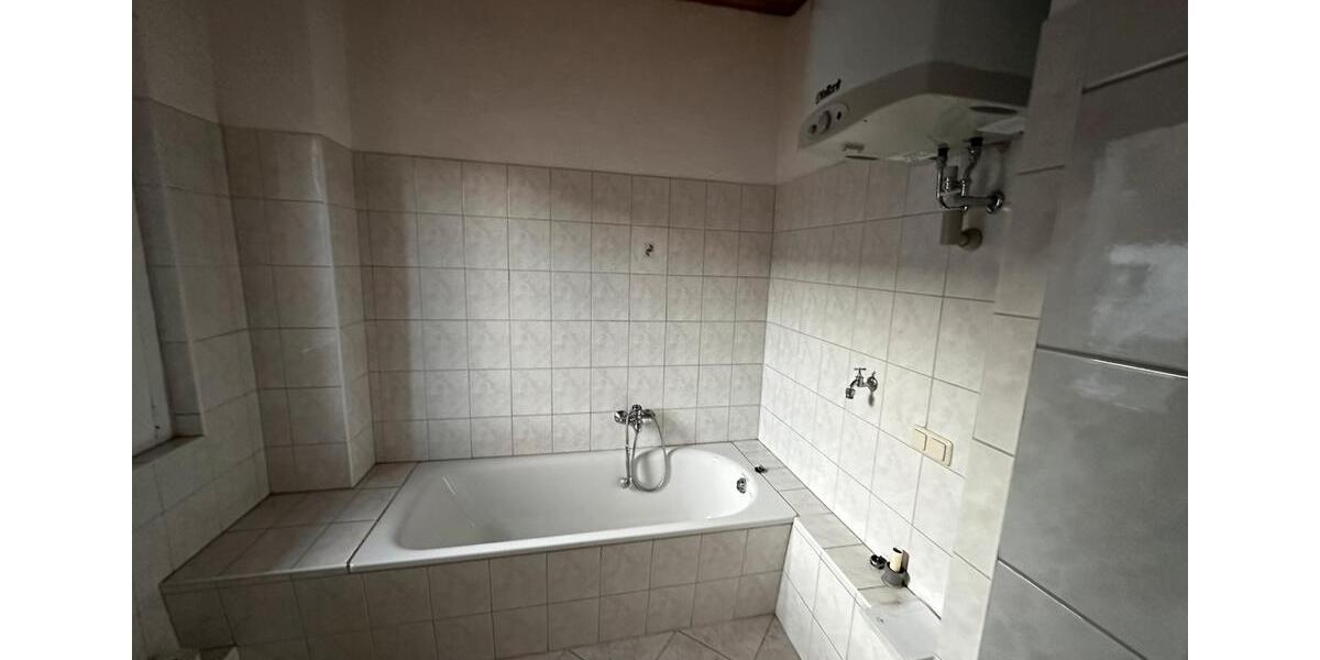 Dachgeschoßwohnung Magdeburg Lemsdorf - 2.5 Zimmer, 100 m&sup2;, 800&euro; | Angebot:24619418