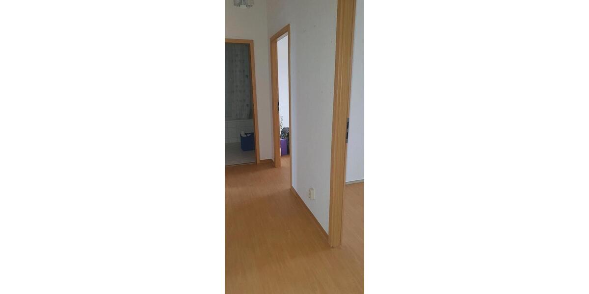 Etagenwohnung Magdeburg Alt Olvenstedt - 3 Zimmer, 72 m&sup2;, 500&euro; | Angebot:24744846