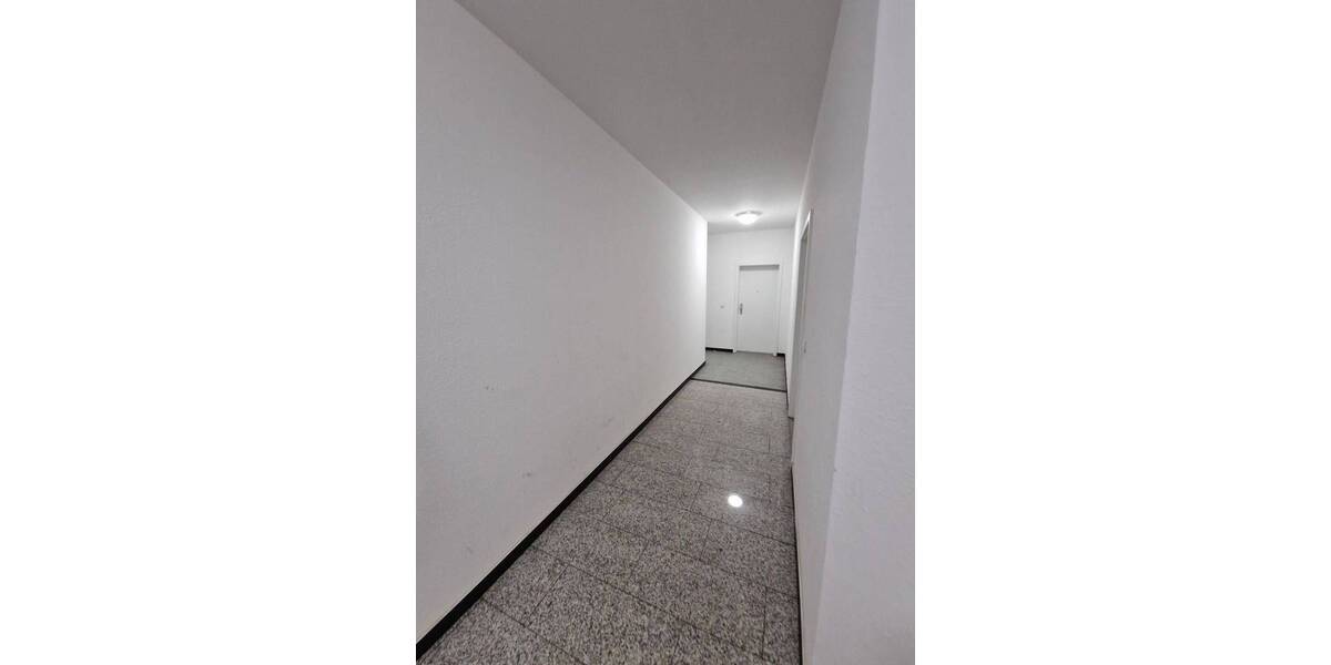 Etagenwohnung Magdeburg Sudenburg - 4 Zimmer, 87 m&sup2;, 589&euro; | Angebot:26894602