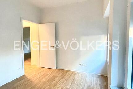 Frisch renovierte 2-Raum-Wohnung mit Terrasse im beliebten Stadtfeld zimmer