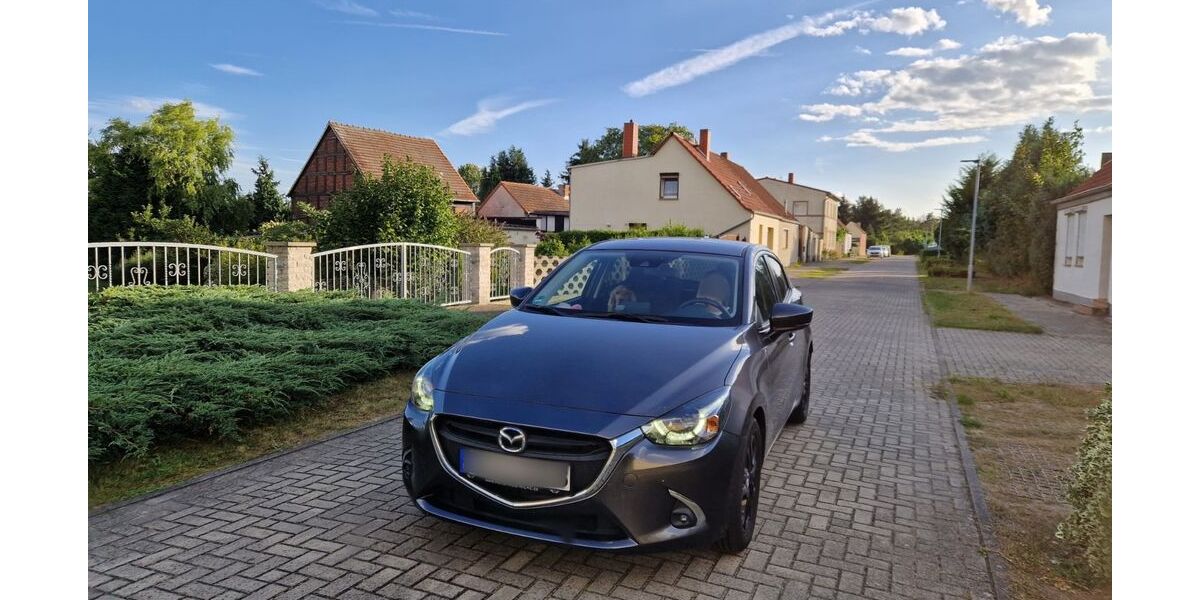 Mazda 2 38.750 km 12.095 &euro; Magdeburg 39114