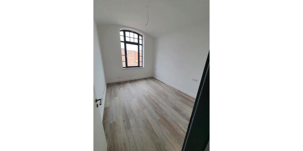 Etagenwohnung Burg - 4 Zimmer, 111 m&sup2;, 1.270&euro; | Angebot:24513246