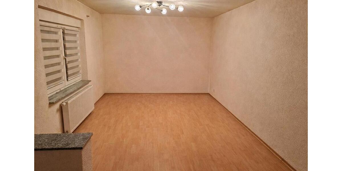 Doppelhaushälfte Wolmirstedt - 6 Zimmer, 120 m&sup2;, 150.000&euro; | Angebot:24839086