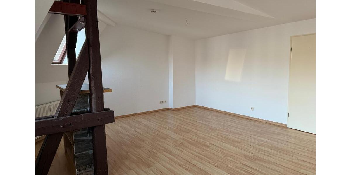 Dachgeschoßwohnung Magdeburg Nordwest - 2 Zimmer, 65 m&sup2;, 500&euro; | Angebot:24979177