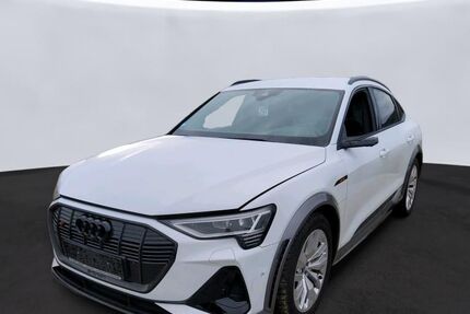 Audi e-tron 49.987 km 43.980 &euro; Magdeburg 39128