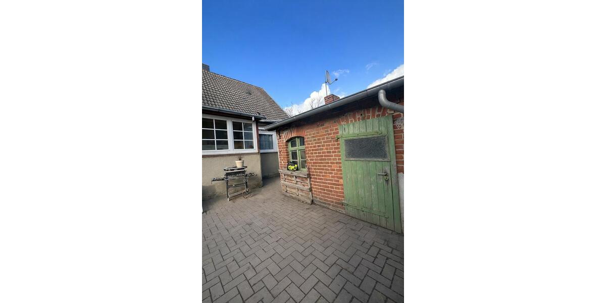 Doppelhaushälfte Erxleben - 6 Zimmer, 160 m&sup2;, 67.000&euro; | Angebot:25960763