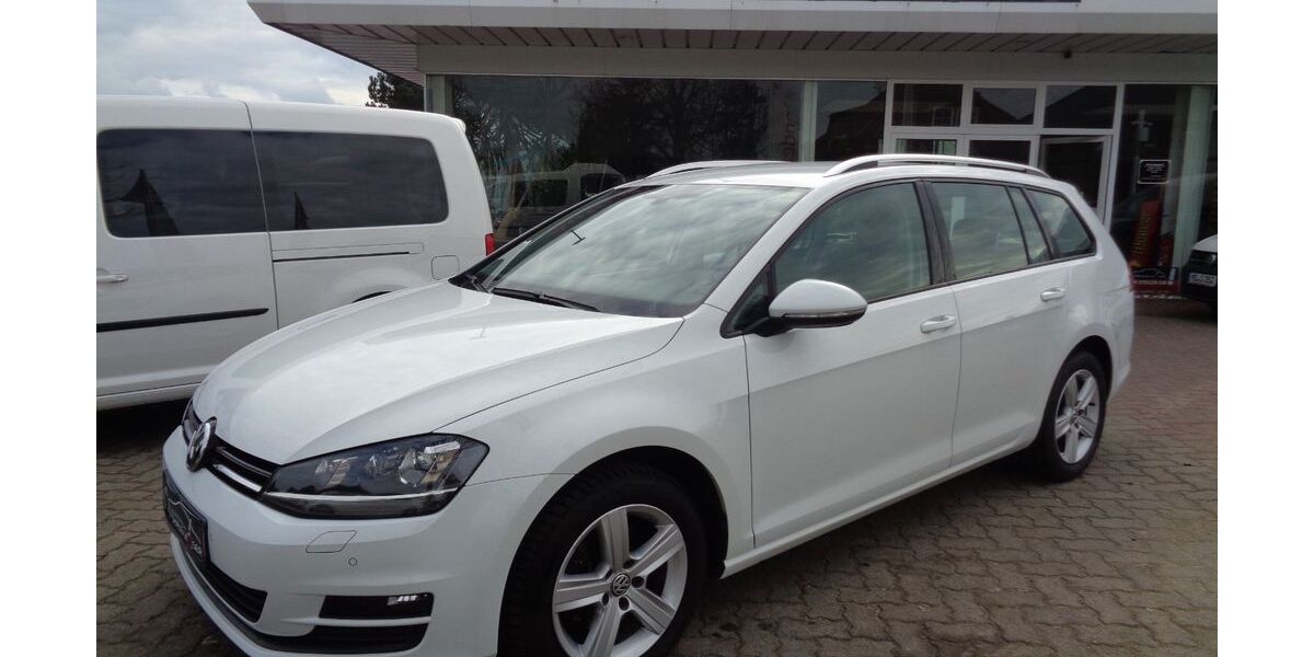 VW Golf 129.000 km 14.880 &euro; Möser 39291