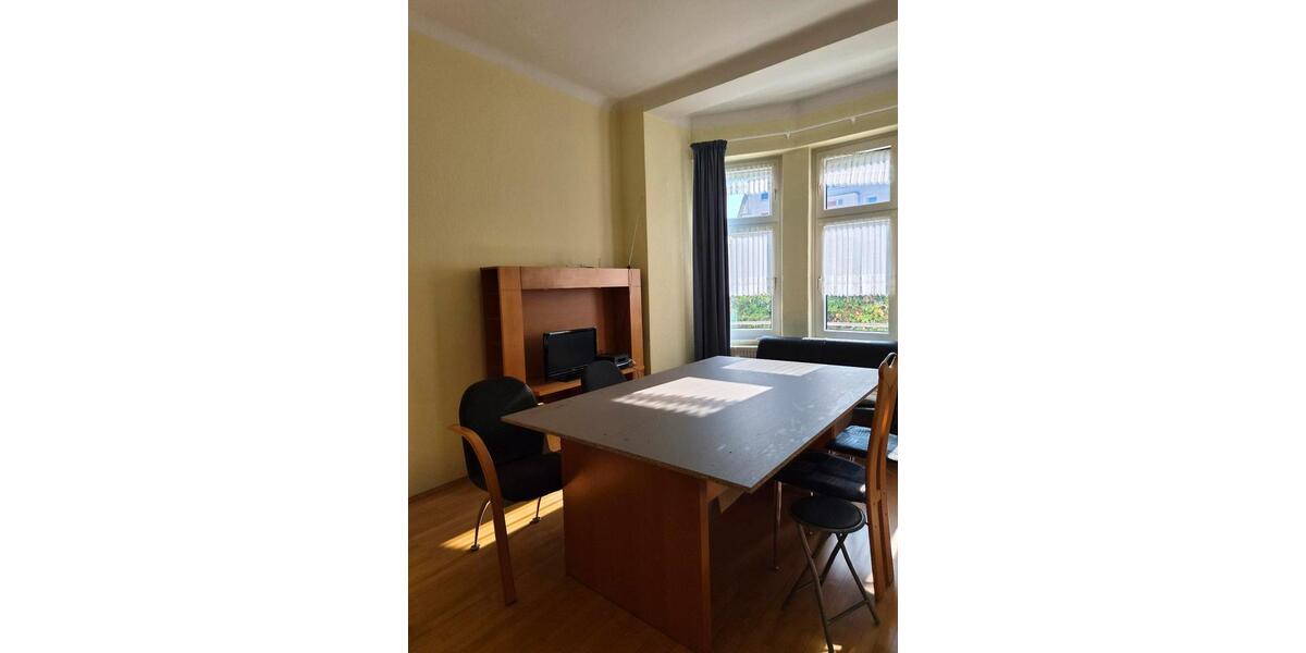 Hochparterre Magdeburg Nordwest - 4 Zimmer, 105 m&sup2;, 1.450&euro; | Angebot:27628245