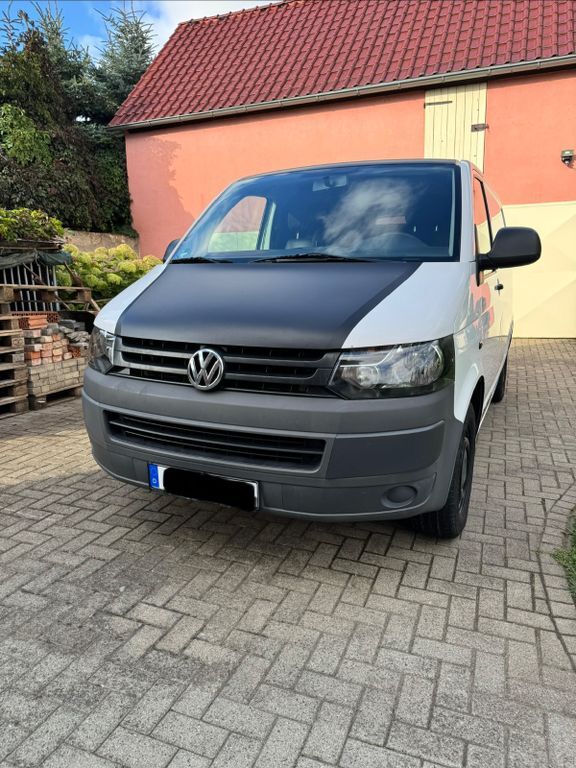 VW T5 Transporter 319.962 km 9.000 € Egeln 39435
