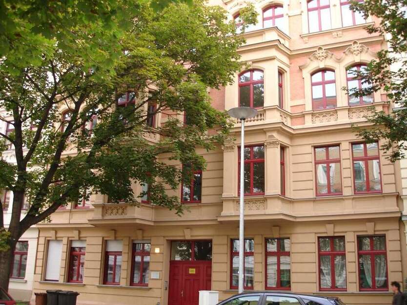 Wohnung zum Kaufen in Magdeburg 160.000 € 82.81 m²