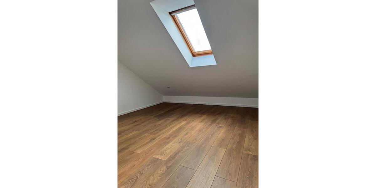 Maisonettenwohnung Magdeburg Brückfeld - 5 Zimmer, 139 m&sup2;, 1.390&euro; | Angebot:27593506
