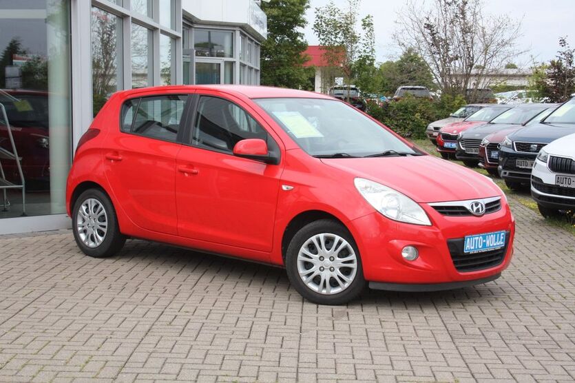Hyundai i20 96.548 km 5.950 € Magdeburg 39120