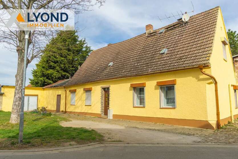 Haus zum Kaufen in Güsten 85.000 € 128.53 m²