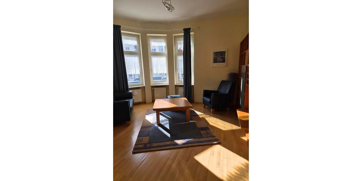 Hochparterre Magdeburg Nordwest - 4 Zimmer, 105 m&sup2;, 1.450&euro; | Angebot:27628132
