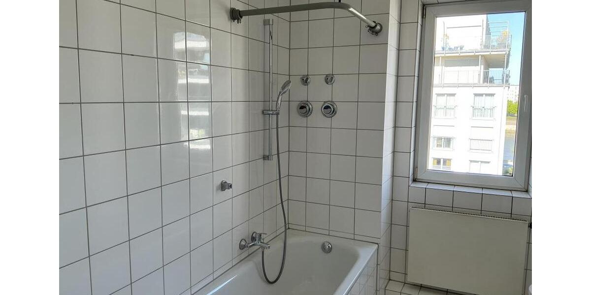 Etagenwohnung Magdeburg Brückfeld - 3 Zimmer, 89 m&sup2;, 699&euro; | Angebot:25789826