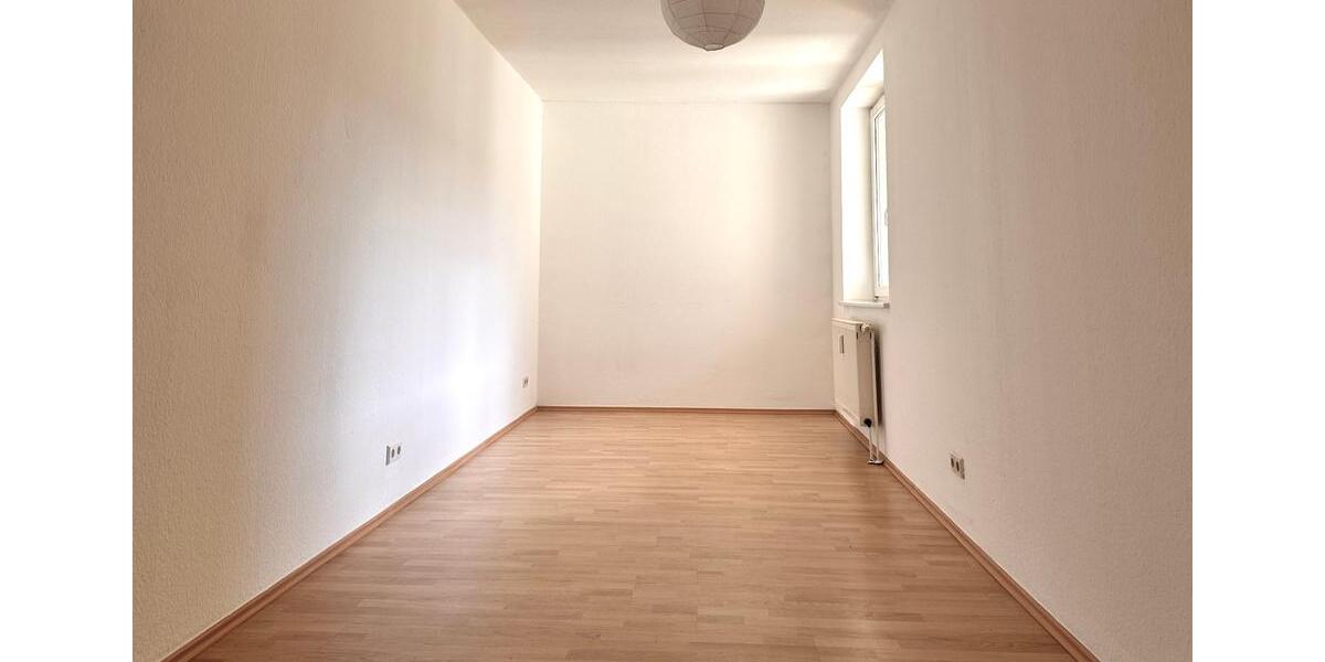Dachgeschoßwohnung Magdeburg - 3 Zimmer, 76 m&sup2;, 420&euro; | Angebot:26465398