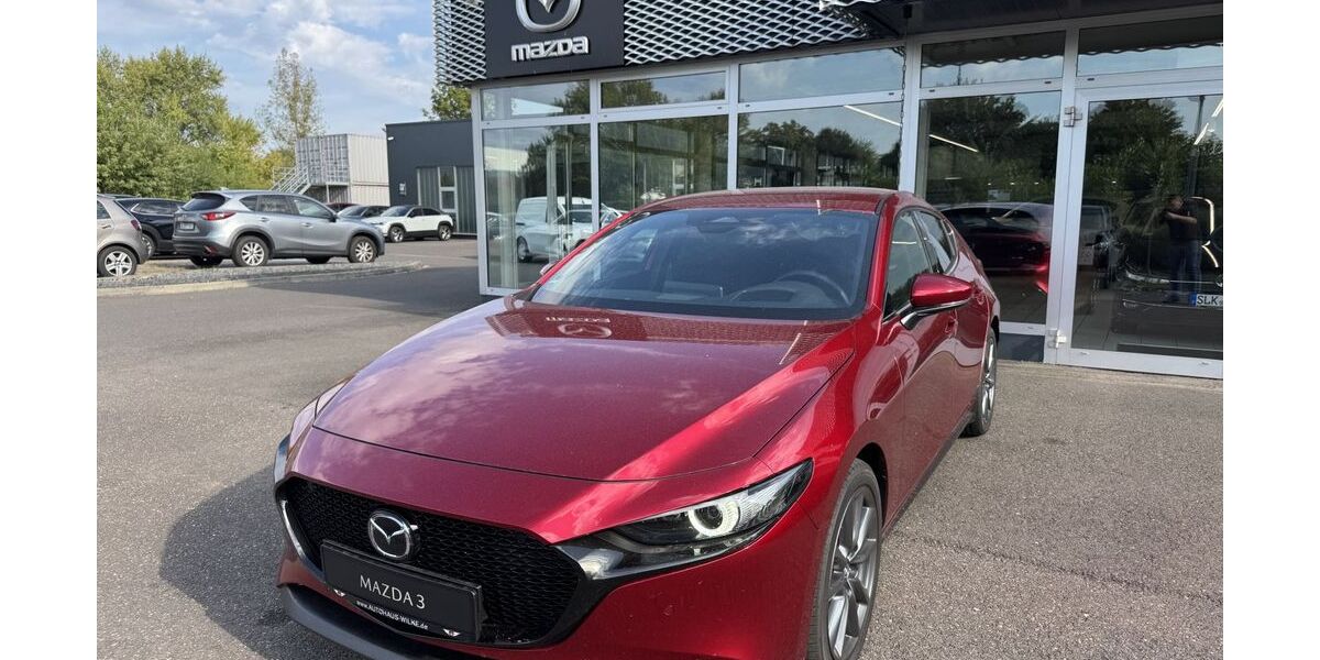 Mazda 3 2.500 km 28.990 € Magdeburg 39120