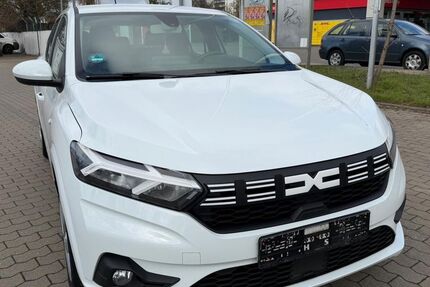 Dacia Sandero 186.000 km 8.990 &euro; Magdeburg 39112