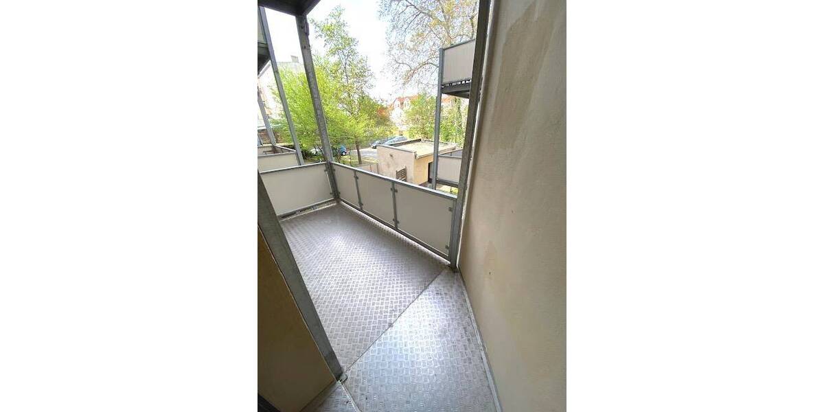 Etagenwohnung Magdeburg Sudenburg - 3 Zimmer, 62 m&sup2;, 402&euro; | Angebot:26843996