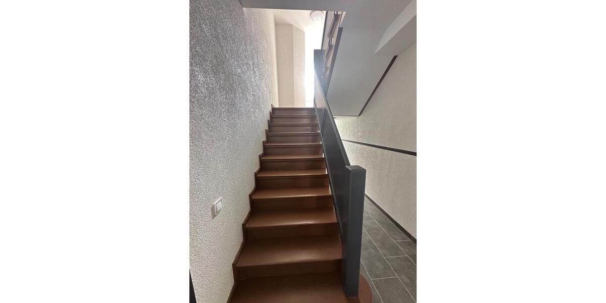 Etagenwohnung Schönebeck (Elbe) - 1 Zimmer, 37 m&sup2;, 260&euro; | Angebot:26672029