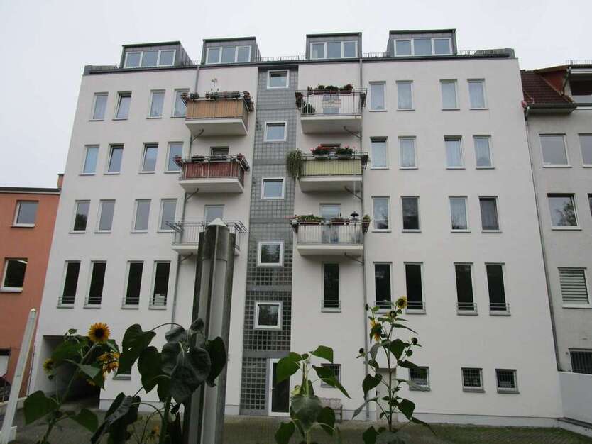 Wohnung zum Mieten in Magdeburg 465 € 62 m²