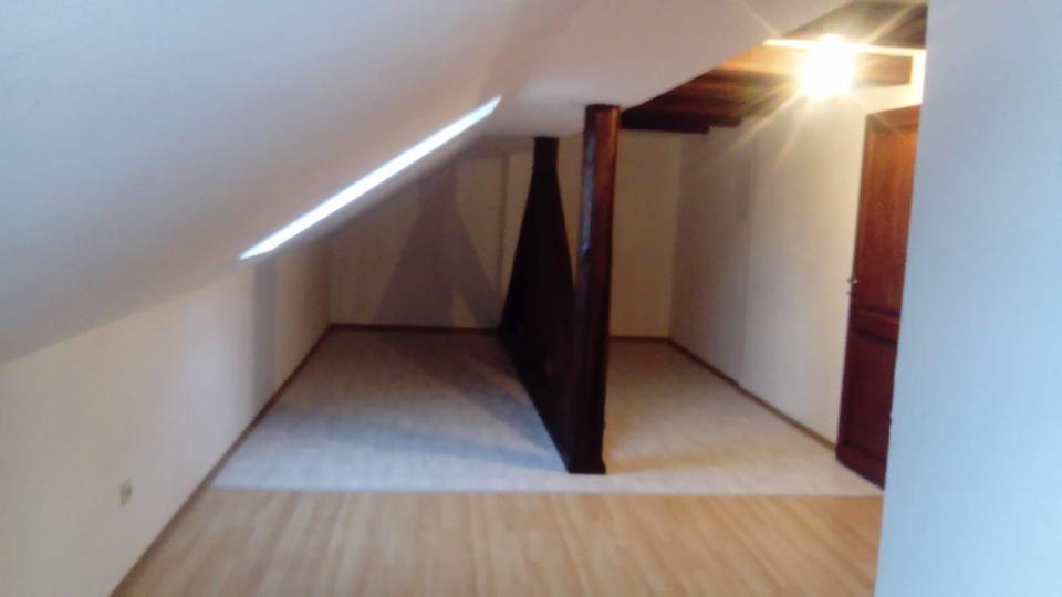 Dachgeschoßwohnung Wolmirstedt - 5 Zimmer, 143 m&sup2;, 112.000&euro; | Angebot:25157882