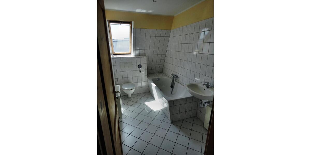 Dachgeschoßwohnung Magdeburg Alte Neustadt - 3 Zimmer, 66 m&sup2;, 450&euro; | Angebot:26426146