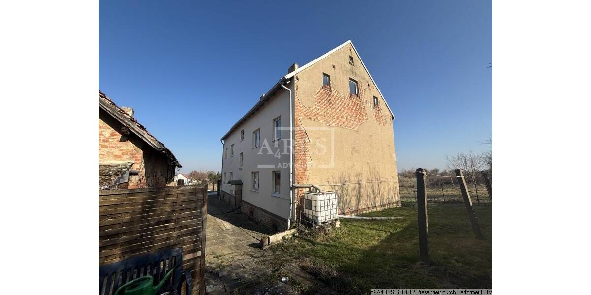 Mehrfamilienhaus, Wohnhaus Hakeborn Hakeborn - 40.000&euro; | Angebot:25971031