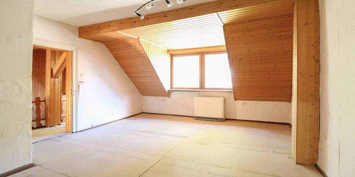 Doppelhaushälfte Eilsleben - 8 Zimmer, 170 m&sup2;, 155.000&euro; | Angebot:25319396