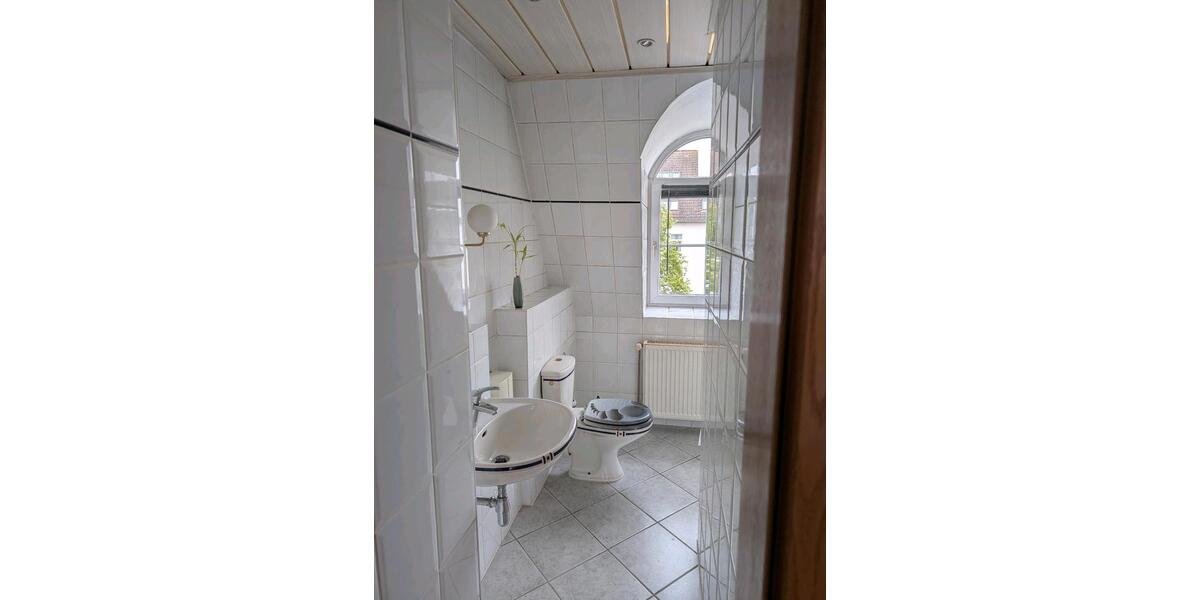 Dachgeschoßwohnung Magdeburg Lemsdorf - 4 Zimmer, 146 m&sup2;, 1.200&euro; | Angebot:26676914