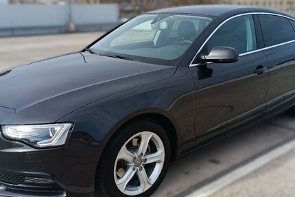 Audi A5 184.540 km 9.990 &euro; Magdeburg 39112