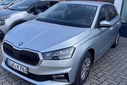 Skoda Fabia 5.723 km 21.990 &euro; Schönebeck 39218