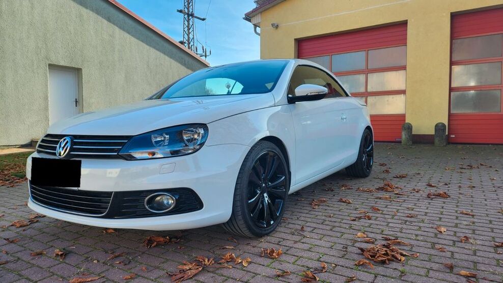 VW Eos 135.500 km 7.800 € Stresow 39291