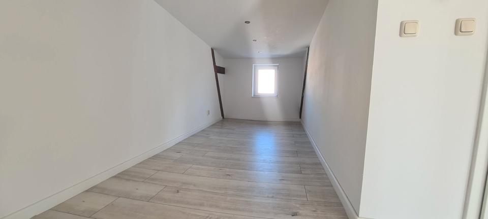 Dachgeschoßwohnung Magdeburg Beyendorf-Sohlen - 2 Zimmer, 73 m&sup2;, 475&euro; | Angebot:27650842