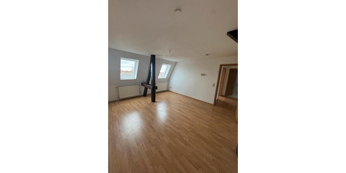 Dachgeschoßwohnung Magdeburg Leipziger Straße - 2 Zimmer, 64 m&sup2;, 570&euro; | Angebot:26038641