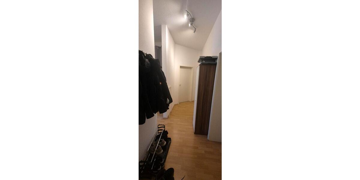Erdgeschoßwohnung Magdeburg Nordwest - 18 Zimmer, 75 m&sup2;, 303&euro; | Angebot:25760149