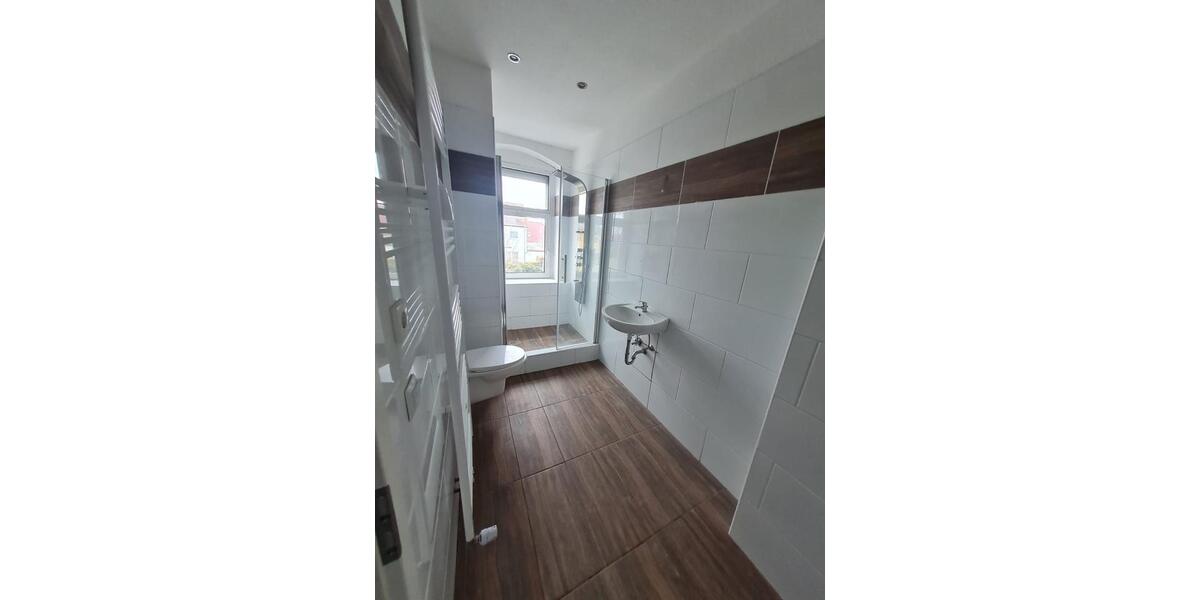 Maisonettenwohnung Schönebeck (Elbe) - 5 Zimmer, 120 m&sup2;, 800&euro; | Angebot:25304903