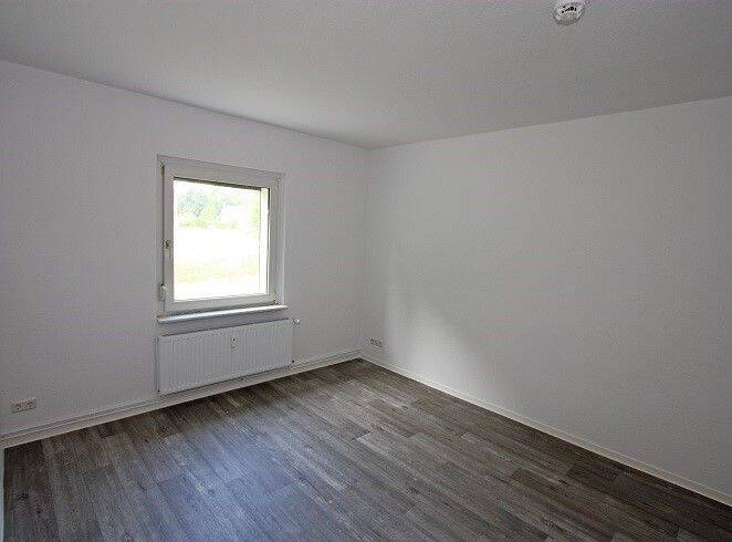 Etagenwohnung Oschersleben Oschersleben - 4 Zimmer, 85 m&sup2;, 582&euro; | Angebot:26853400