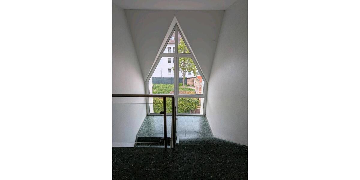 Dachgeschoßwohnung Magdeburg Lemsdorf - 4 Zimmer, 146 m&sup2;, 1.200&euro; | Angebot:26676914