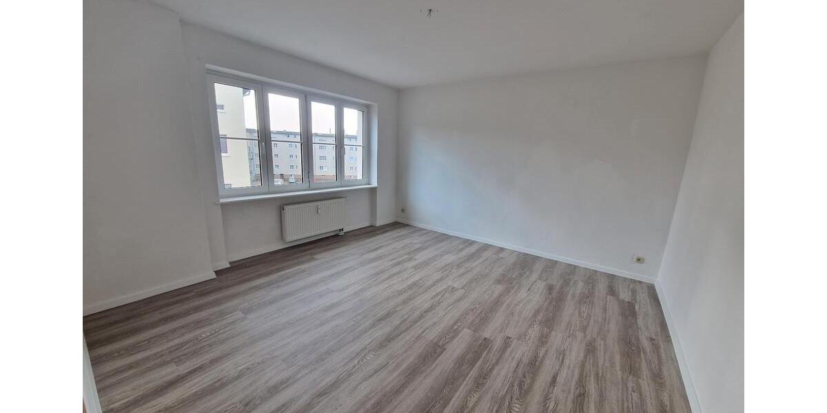 Etagenwohnung Magdeburg Neue Neustadt - 4 Zimmer, 92 m&sup2;, 643&euro; | Angebot:25547016
