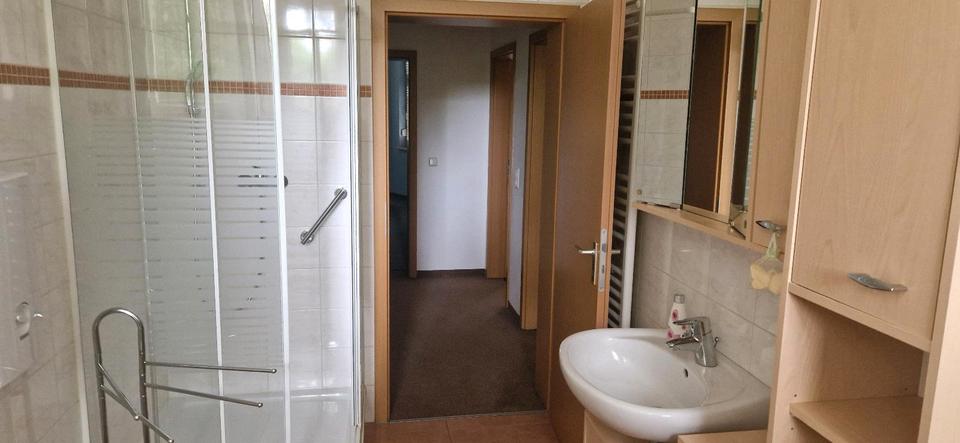 Erdgeschoßwohnung Calbe (Saale) - 3 Zimmer, 83 m&sup2;, 490&euro; | Angebot:24564585