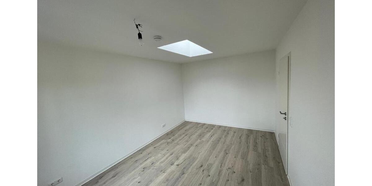 Dachgeschoßwohnung Magdeburg Nordwest - 2 Zimmer, 61 m&sup2;, 510&euro; | Angebot:26194067