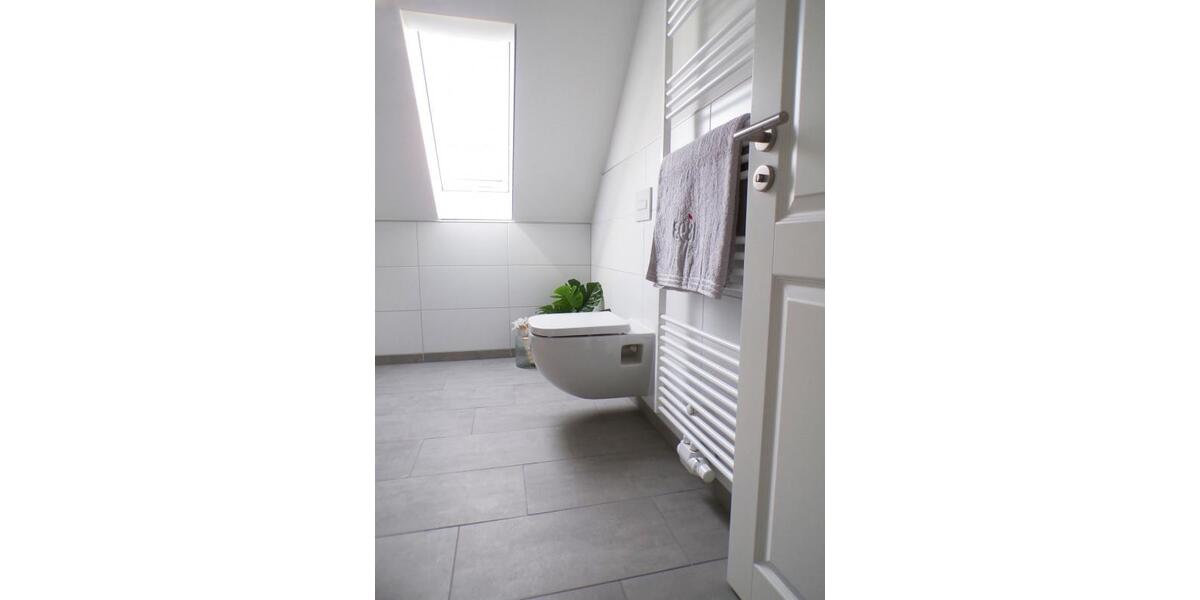 Etagenwohnung Magdeburg Nordwest - 5 Zimmer, 151 m&sup2;, 1.661&euro; | Angebot:25265864