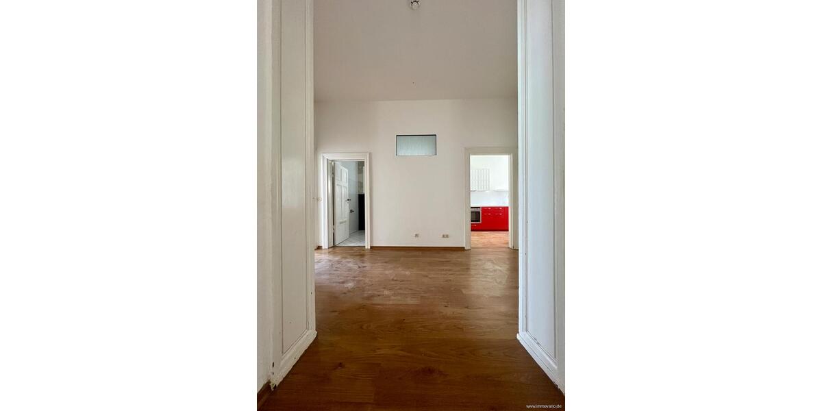 Büro- oder Praxisfläche mit 7-Zimmern, großer verglaster Loggia, Fußbodenheizung & Gäste-WC. zimmer