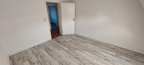 Dachgeschoßwohnung Magdeburg Beyendorf-Sohlen - 2 Zimmer, 50 m&sup2;, 290&euro; | Angebot:24479515